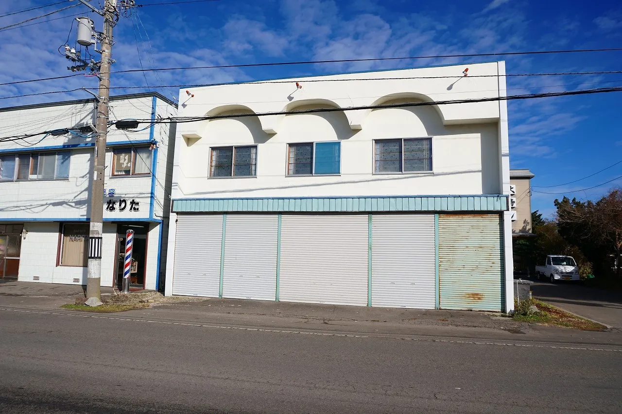 鹿部町・元店舗兼住宅付きの売土地です!
